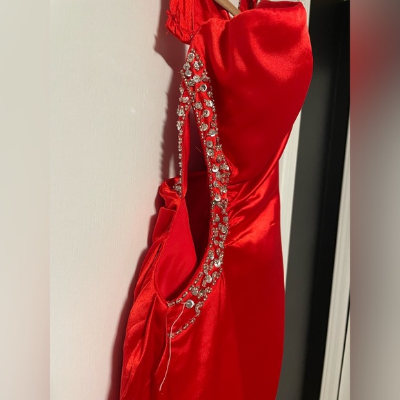Red Prom Dress - Picture 4 of 4